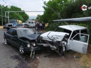 Նոր Գեղիում ճակատ-ճակատի են բախվել Mercedes-ն ու «Նիվա»-ն. կա 4 վիրավոր